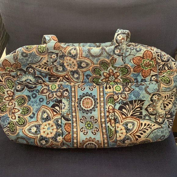 Vera Bradley Handbags - Vera Bradley Travel Bag/ Baby Bag